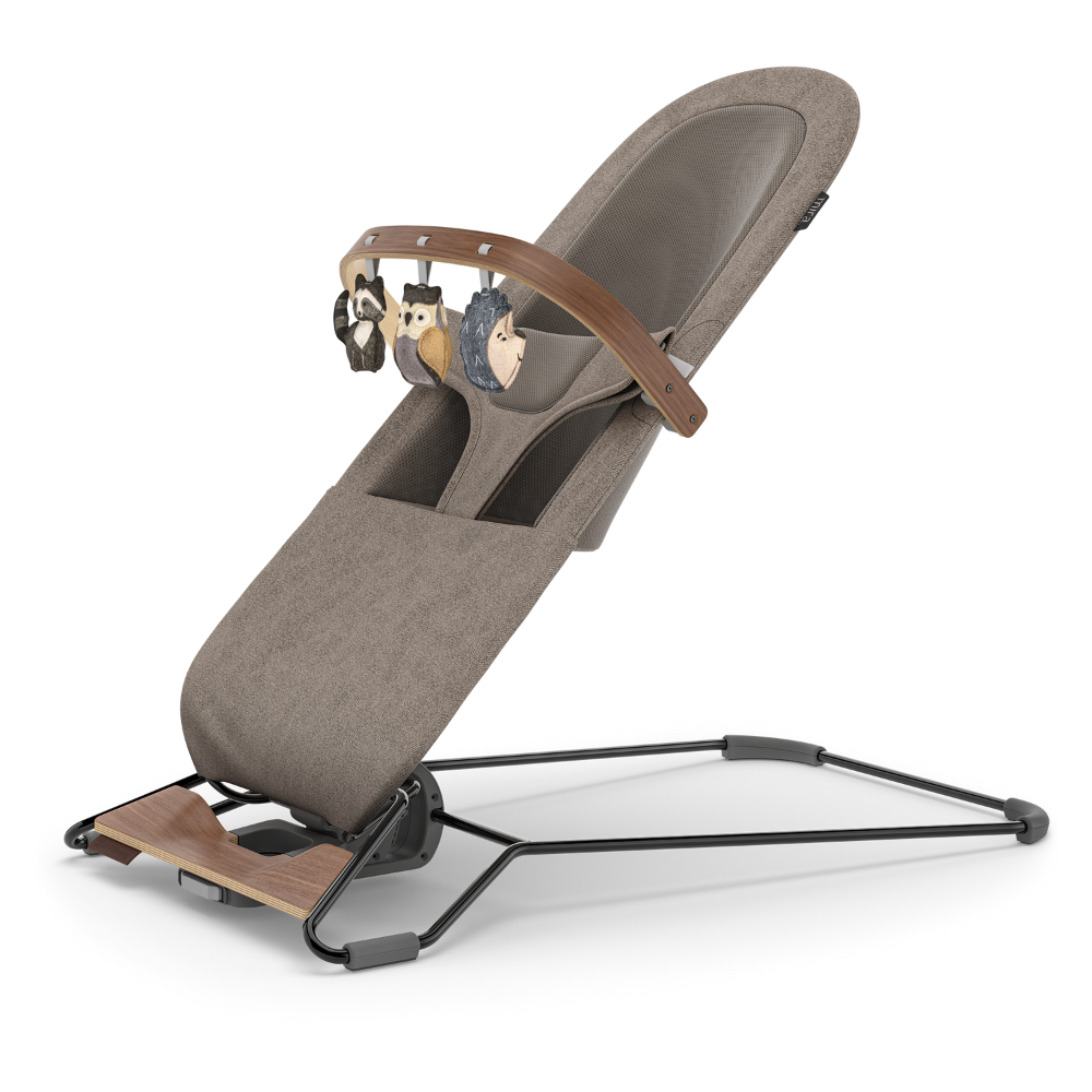 otroški gugalnik z lokom