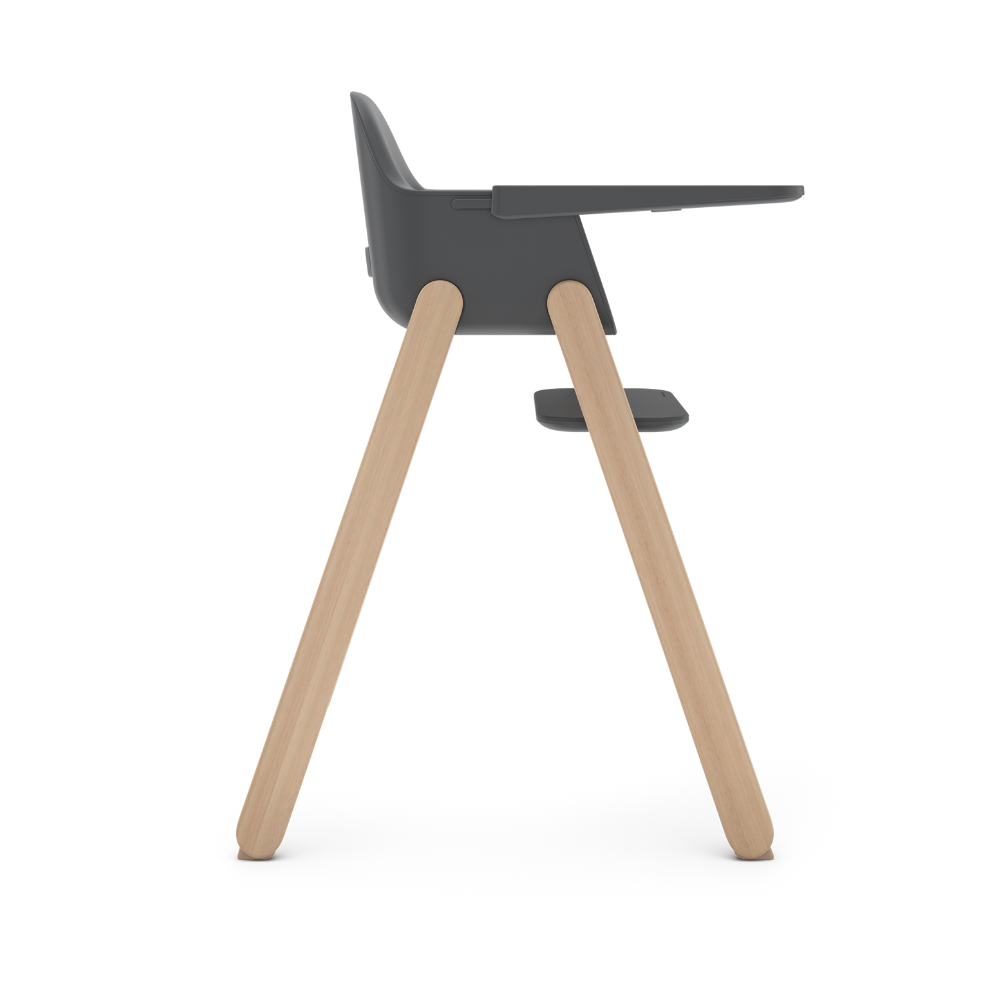 Črn stolček za hranjenje